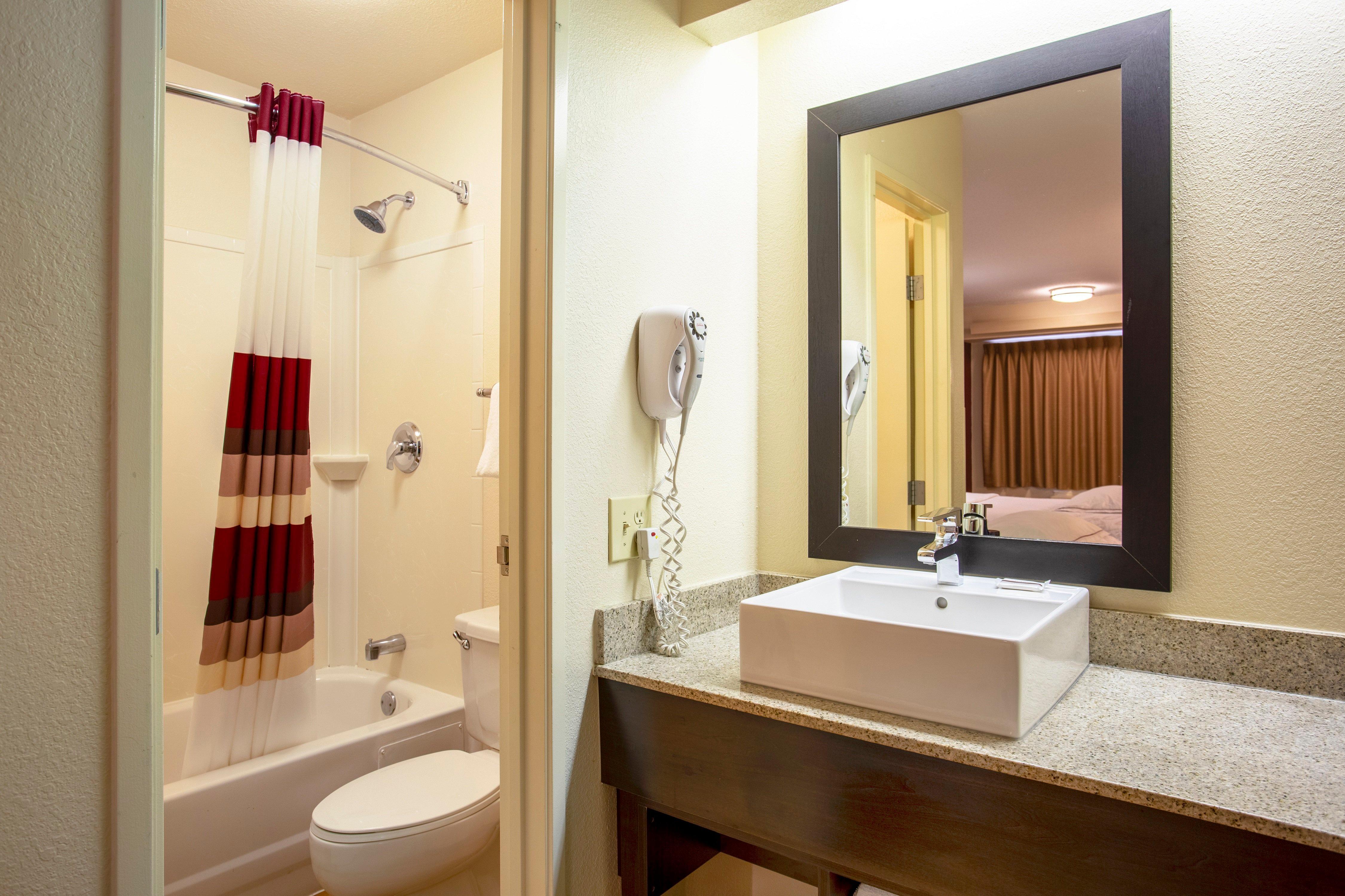 Red Roof Plus+ Pittsburgh East - 3* Monroeville
